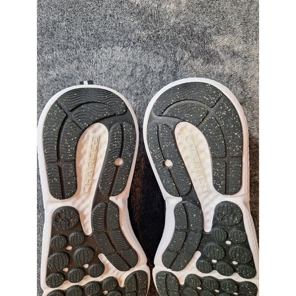 Under Armour Charged Assert 10 Sneaker Shoes Mens 12  Black Low Top Running - Picture 11 of 12